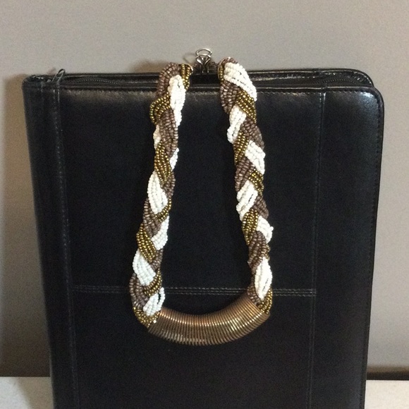 3 strand twisted beads 9” necklace with coil accent - Picture 2 of 7